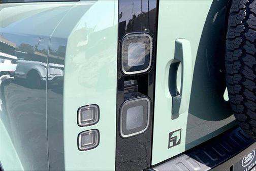 2026 Land Rover Defender P400 Trophy Edition Keswick