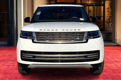 2025 Land Rover Range Rover P530 SE 7 Seat