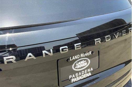 2025 Land Rover Range Rover P530 SE