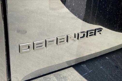 2025 Land Rover Defender 110 V8