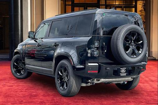 Santorini Black 2026 Land Rover Defender P400 X-Dynamic SE