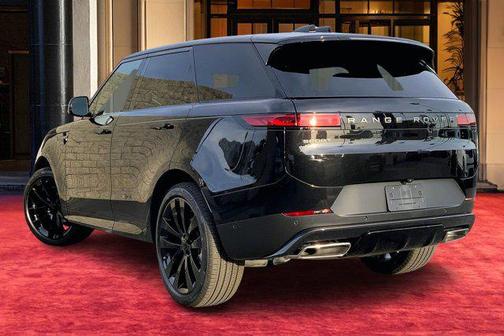 2026 Land Rover Range Rover Sport SE