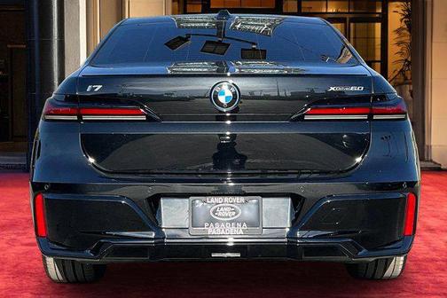 2025 BMW i7 xDrive60