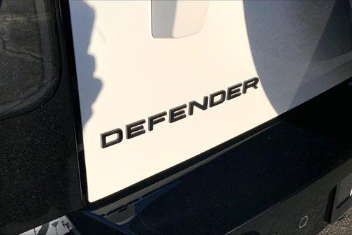 2026 Land Rover Defender P400 X-Dynamic SE