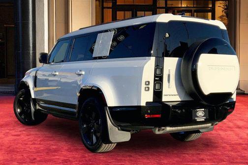 2026 Land Rover Defender P400 X-Dynamic SE