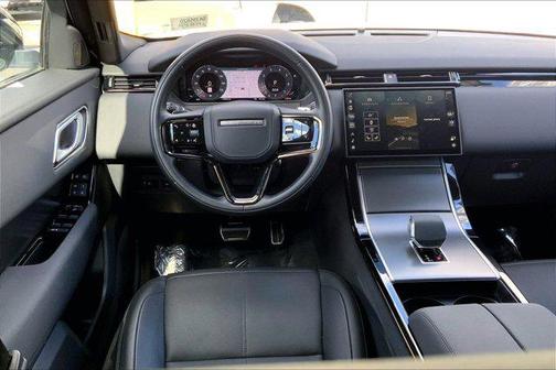 2025 Land Rover Range Rover Velar P400 Dynamic SE