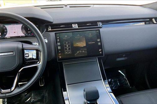 2025 Land Rover Range Rover Velar P400 Dynamic SE