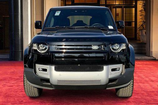 2024 Land Rover Defender 110 P500 SE