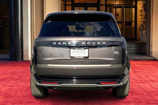 2022 Land Rover Range Rover P530 SE