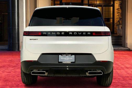 2025 Land Rover Range Rover Sport SE