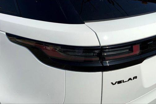 2026 Land Rover Range Rover Velar P250 SE R-Dynamic