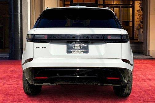 2026 Land Rover Range Rover Velar P250 SE R-Dynamic