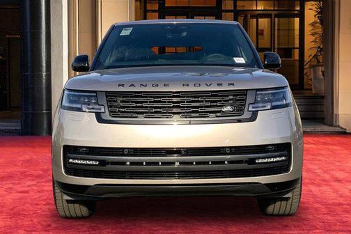 2026 Land Rover Range Rover P400 SE