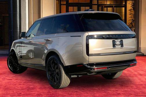 2026 Land Rover Range Rover P400 SE