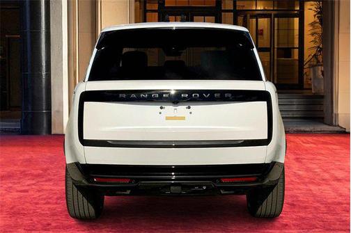2025 Land Rover Range Rover P530 SE