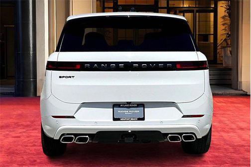 2025 Land Rover Range Rover Sport SE