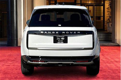 2025 Land Rover Range Rover P400 SE