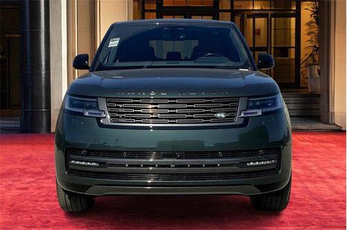 2025 Land Rover Range Rover P400 SE