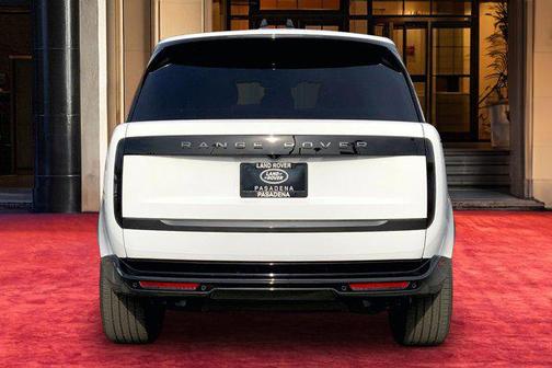 2026 Land Rover Range Rover P400 SE