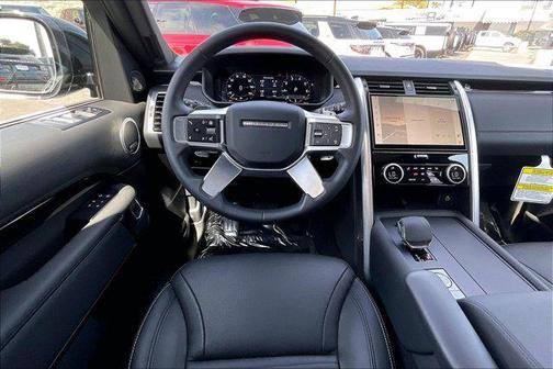 Santorini Black Metallic 2025 Land Rover Discovery P300 S