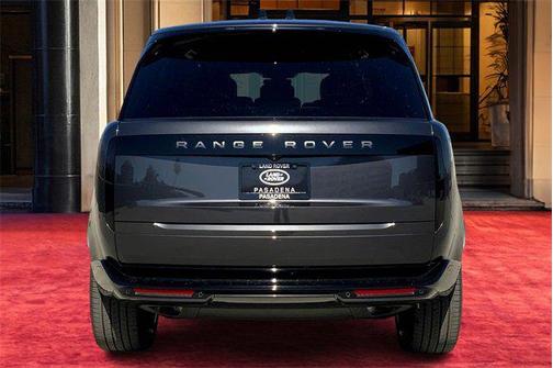 2025 Land Rover Range Rover P400 SE 7 Seat