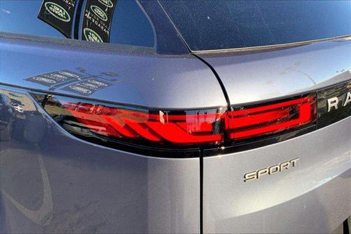 2026 Land Rover Range Rover Sport SE