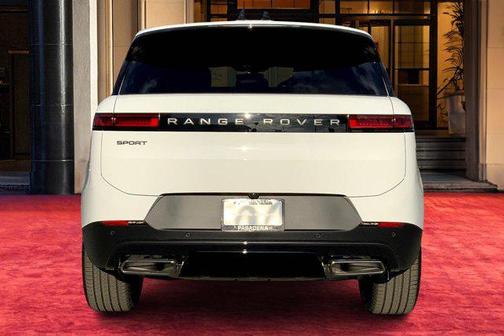 2025 Land Rover Range Rover Sport SE