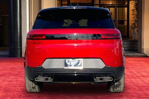 2026 Land Rover Range Rover Sport SE