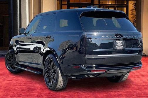 2026 Land Rover Range Rover P530 SE