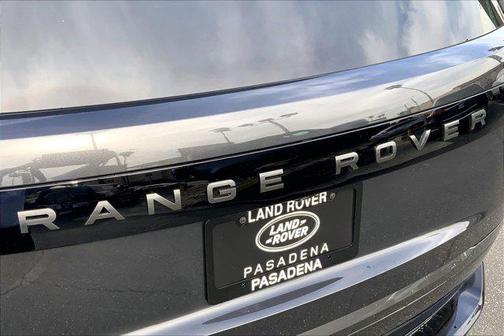 2026 Land Rover Range Rover P400 SE