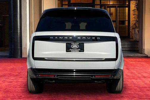 Ethereal Frost Silver SV Bespoke Ultra Met Satin 2026 Land Rover Range Rover Autobiography