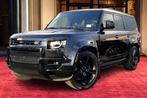 2026 Land Rover Defender V8