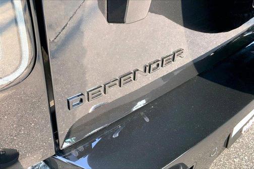 2026 Land Rover Defender V8