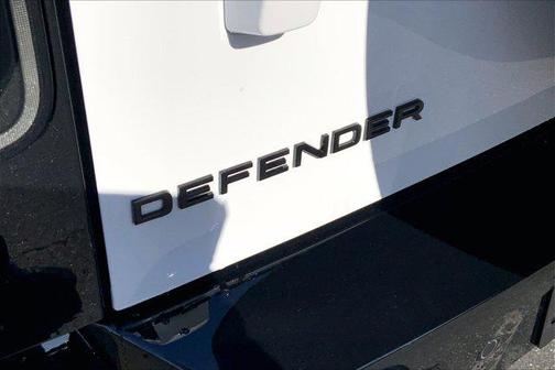 2026 Land Rover Defender P400 X-Dynamic SE