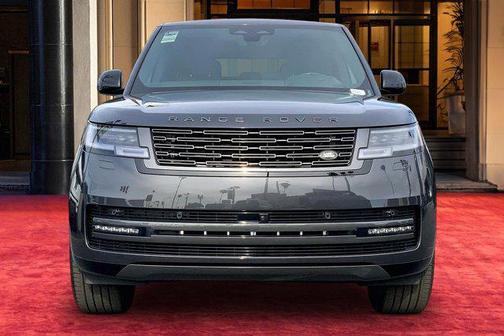 2026 Land Rover Range Rover P400 SE 7 Seat
