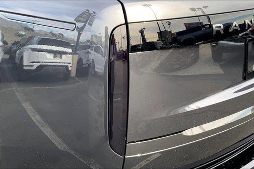 2026 Land Rover Range Rover P400 SE 7 Seat