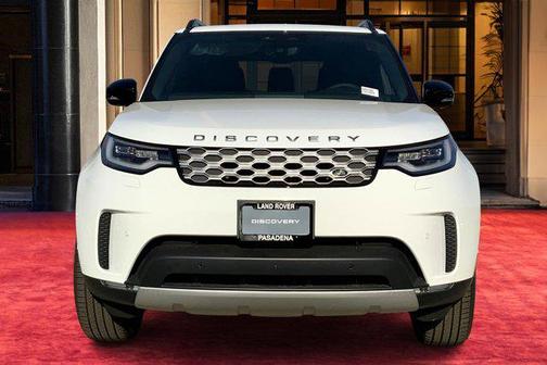 2025 Land Rover Discovery P300 S