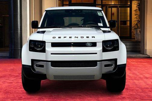 2025 Land Rover Defender 130 P300 S