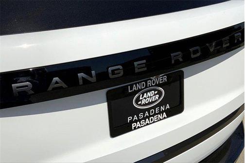 2025 Land Rover Range Rover P530 SE 7 Seat
