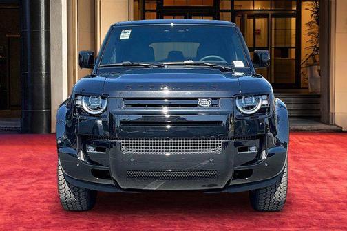 2026 Land Rover Defender P400 X-Dynamic SE