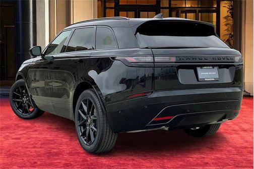 2026 Land Rover Range Rover Velar P250 SE R-Dynamic