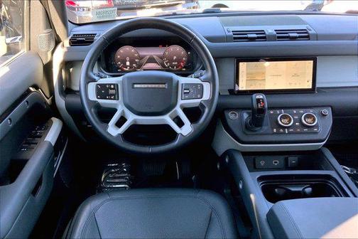 2024 Land Rover Defender 110 P400 S