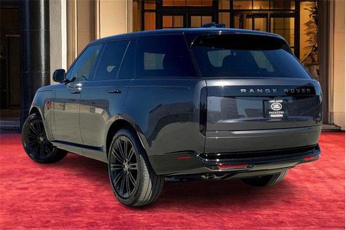 2025 Land Rover Range Rover P530 SE