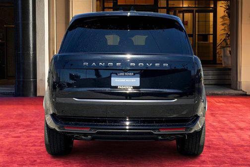 2025 Land Rover Range Rover P530 SE