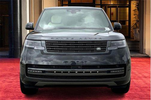 2025 Land Rover Range Rover P530 SE 7 Seat