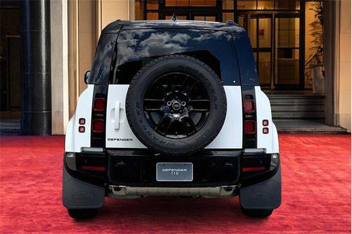 2025 Land Rover Defender 110 P400 X-Dynamic SE