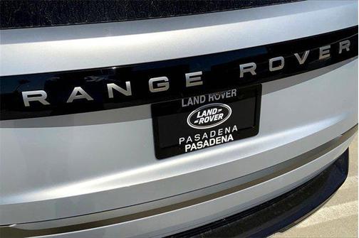2025 Land Rover Range Rover P400 SE