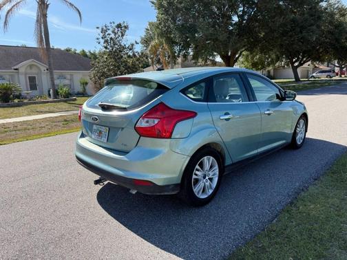 Teal 2012 Ford Focus SEL