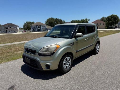 Alien 2013 Kia Soul Base