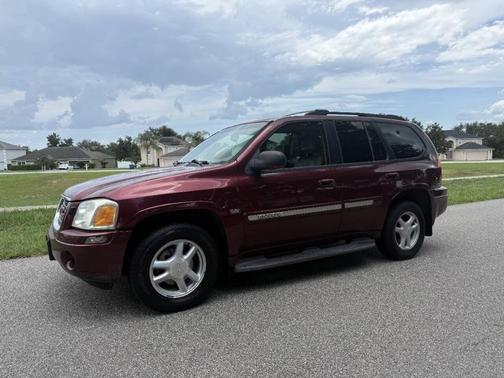 Burgundy 2002 GMC Envoy SLT
